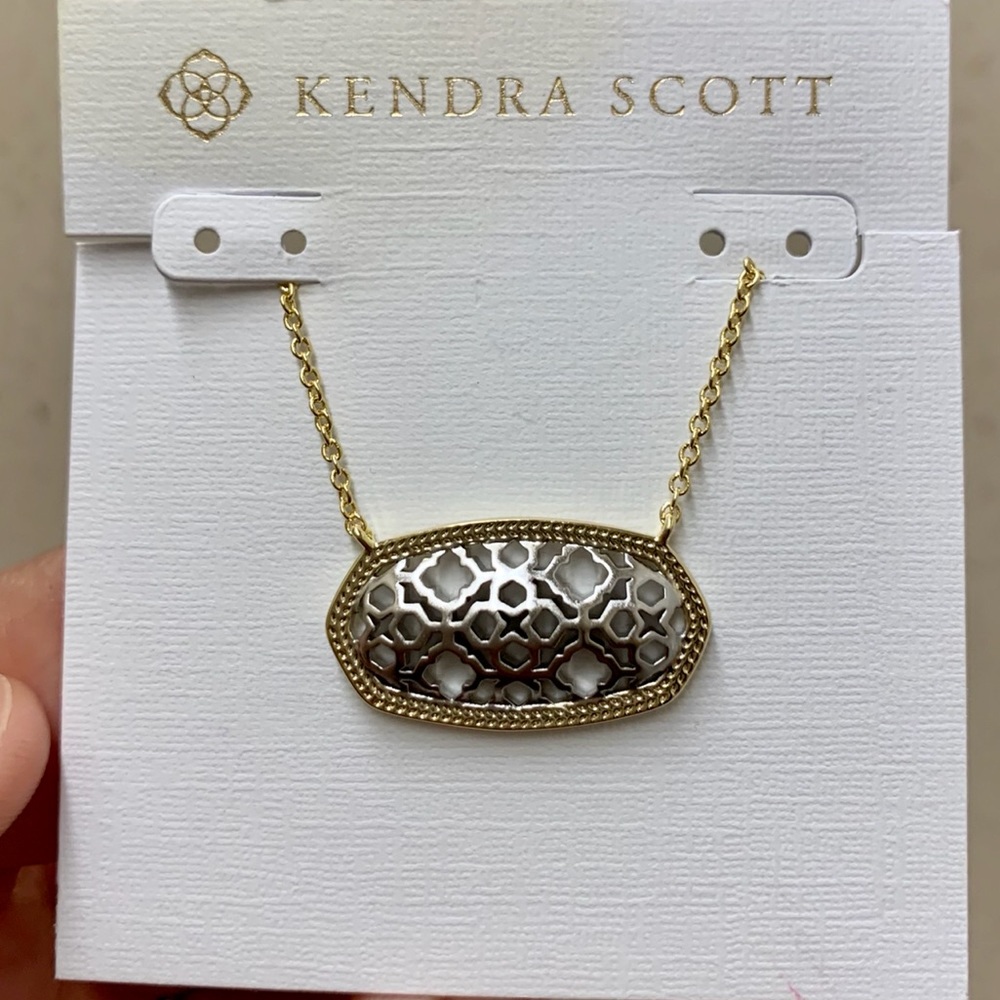 Kendra Scott Dollie Gold Pendant Necklace Filigree